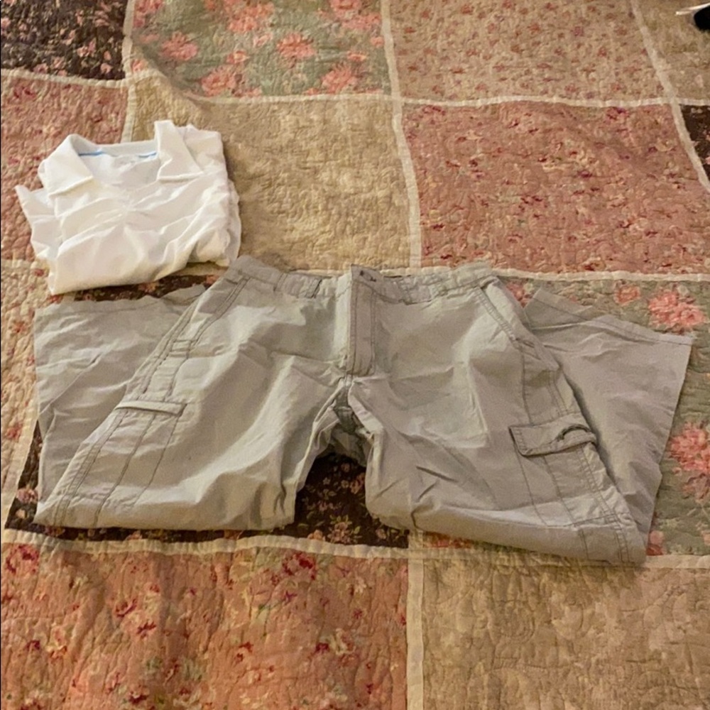Columbia cropped cargo pants size 8